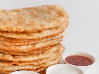 З яловичиною Чебурек з яловичиною  (3шт)