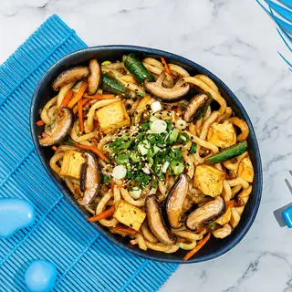 Wok Vegan udon in sos Teriyaki