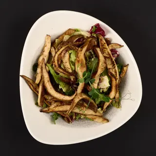 Vege cashew salata
