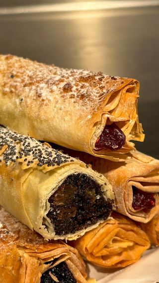 Штрудельок з маком та родзинками (130г)