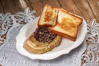 Паштет  из куриной печени с луковым конфитюром  (220г)