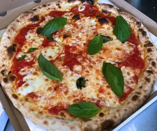 Pizza Margherita 32cm