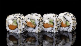232. Uramaki Philadelphia