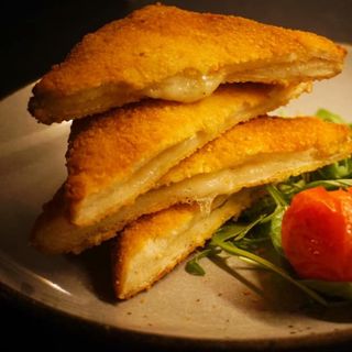 Mozzarella in carrozza