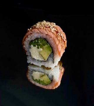 Фаєр рол з лососем (325г)