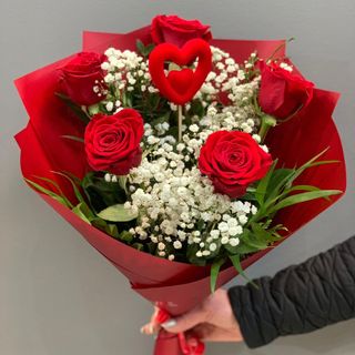 Ramo de 5 rosas rojas 