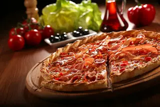Pizza Bacon mare