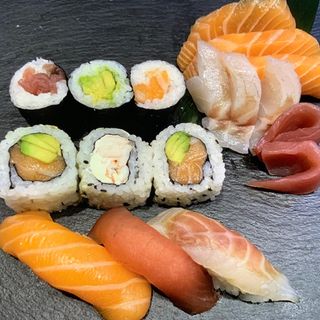 Sushi sashimi