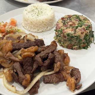 Picanha com Feijão Tropeiro