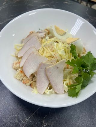 Салат "Цезарь" с курицей