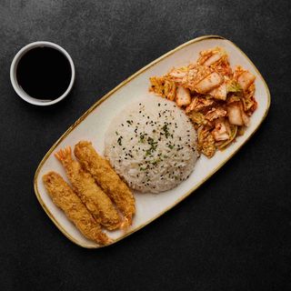 Arroz con Ebi Fry y Kimchi