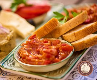 Zacuscă gătită în casă