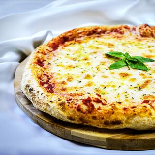 Pizza Clásica Margarita (33 Cm.)