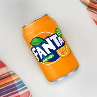 Fanta Naranja lata 330ml.