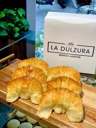 Media Docena De Medialunas De Manteca