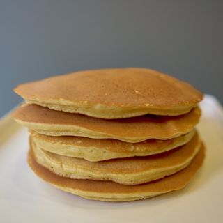 Pancakes "Dozen" Honey / Cheese