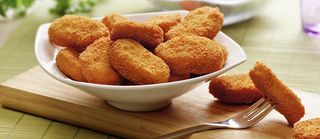 Bocconcini di pollo panati e fritti