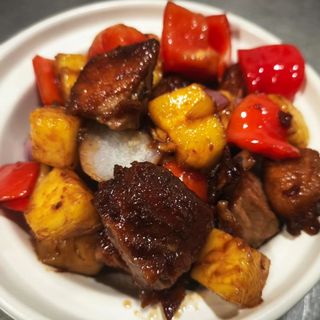 Pato Asado Con Piña Natural