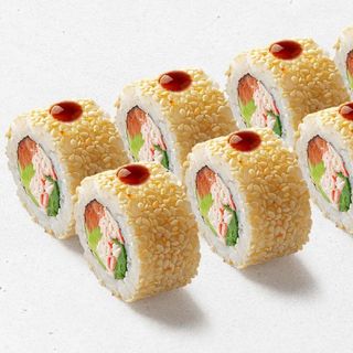 Каліфорнія з лососем в кунжуті рол