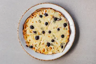 Pizza De Quinoa 5 Quesos