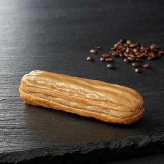 Eclair Café