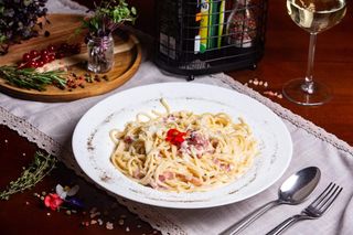 Meniu Combo Paste Carbonara + Coca Cola 330 ml