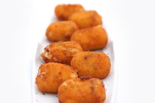 Croquetas de jamon y cecina 