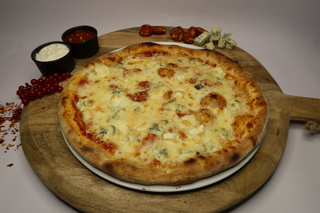 ! ! ! Pizza Quattro Formaggi ! ! !