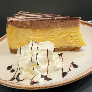 Kinder cheesecake (Homemade)