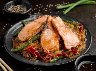 Paste Funcioza cu somon