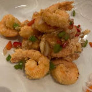 51. Langostinos con sal y pimienta