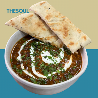 Dhal de lentejas con pan de pita
