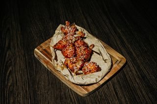 Курячі крильця в медово-гірчичному соусі