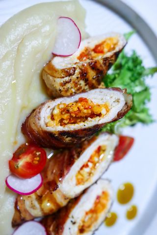 Punjena piletina Greca