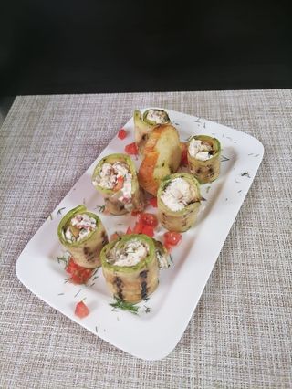 Рулца от тиквички с мус от сирена (300гр)