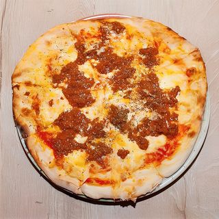 Pizza Bolognese