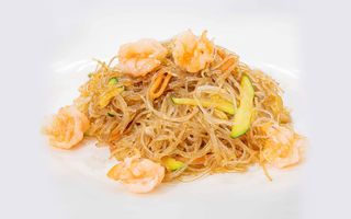 614 Spaghetti di riso cinesi saltati con gamberi e verdure e uovo