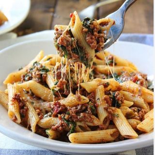 მაკარონი საქონლის ფარშით 100გრ