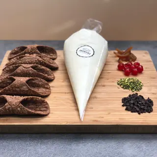 Kit cannolo  10 cialde mignon