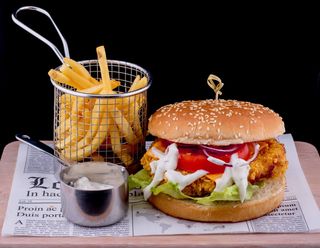 Меню Пилешки бургер (400г)