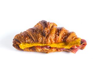 Croissant De Jamón Ibérico & Chédar Fundido