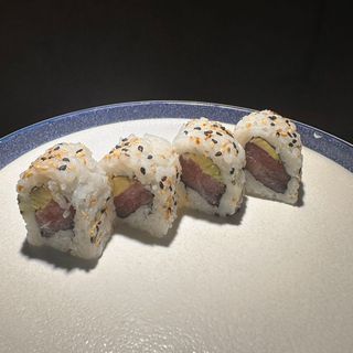 Uramaki tonno avocado