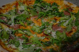 Pizza Crudo e rucola