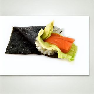 051 - Temaki salmon