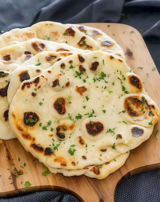 Cheese naan