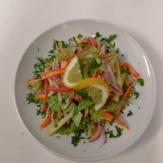 Зелена салата