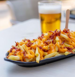 Patatas Fritas Cheddar Y Bacon