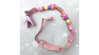 Цепочка с бусами для пустышки