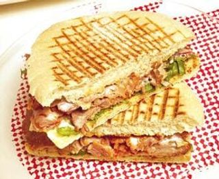 2. Campero Serranito