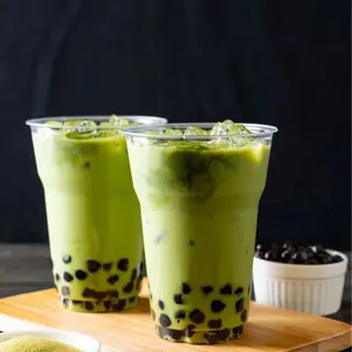 Matcha Latte Con Tapioca